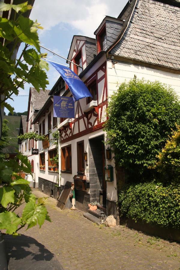 Kuehn'S Gaestehaus Pünderich Extérieur photo